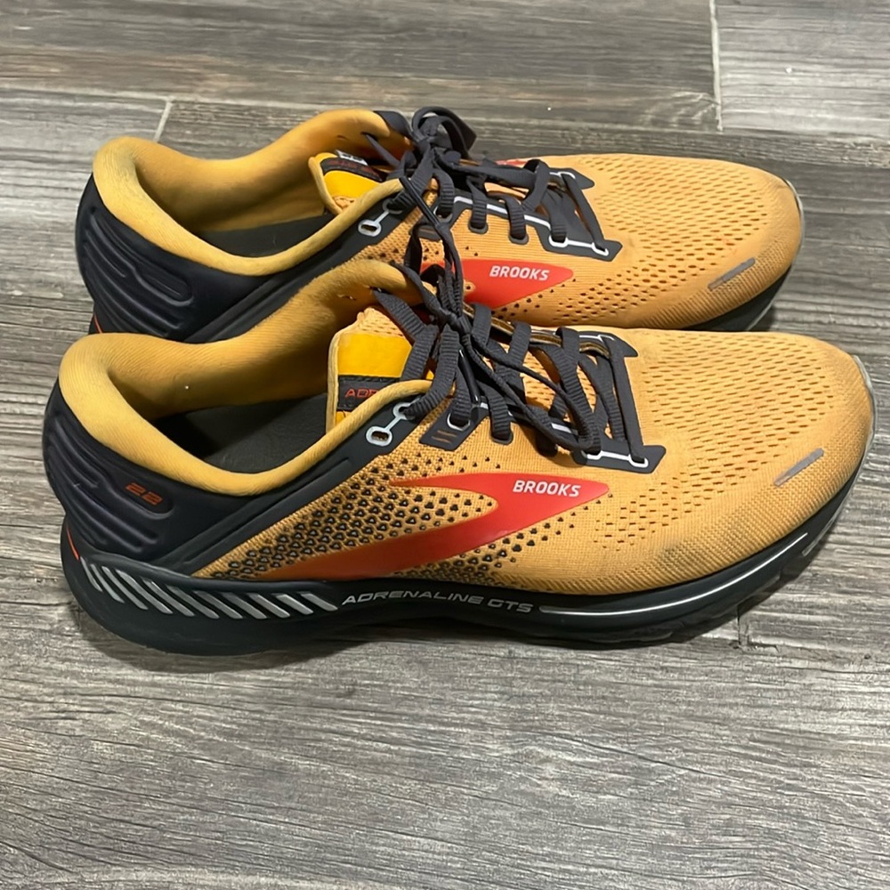 Brooks guiderails size 11 shoes